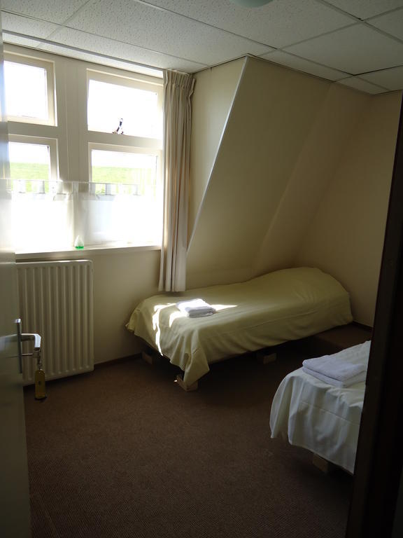 Hotel "De Steenen Man" Zurich Номер фото