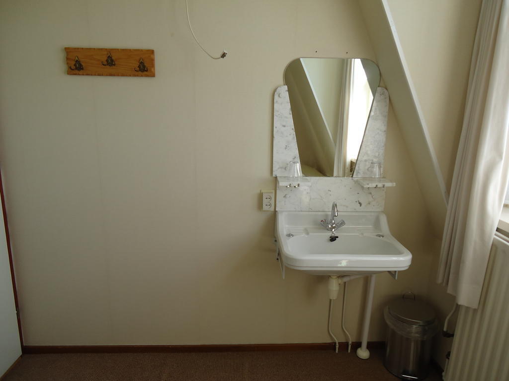 Hotel "De Steenen Man" Zurich Номер фото